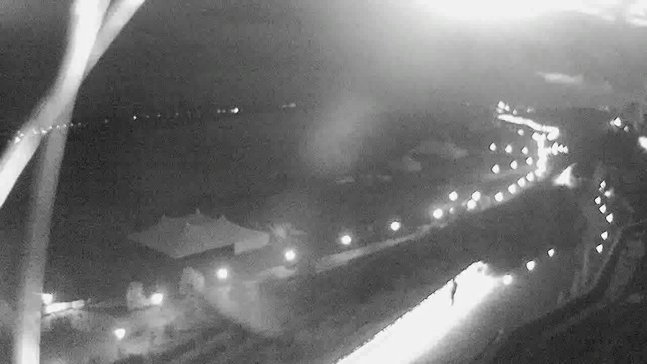 Obraz z kamery na plażę nad Wisłą w Płocku w dniu 2018-07-17 22:00