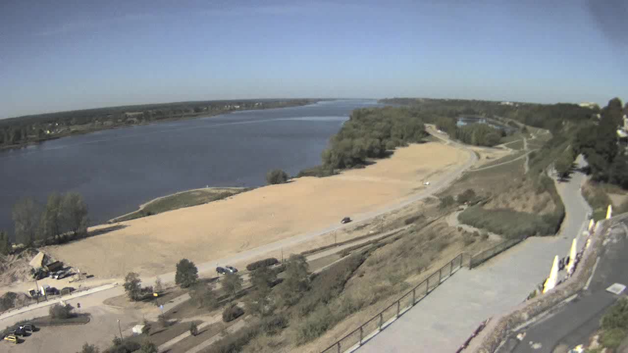 Obraz z kamery na plażę nad Wisłą w Płocku w dniu 2018-09-12 10:42