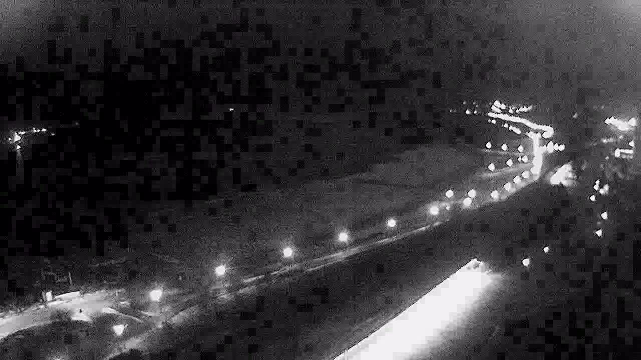 Obraz z kamery na plażę nad Wisłą w Płocku w dniu 2019-01-16 03:14