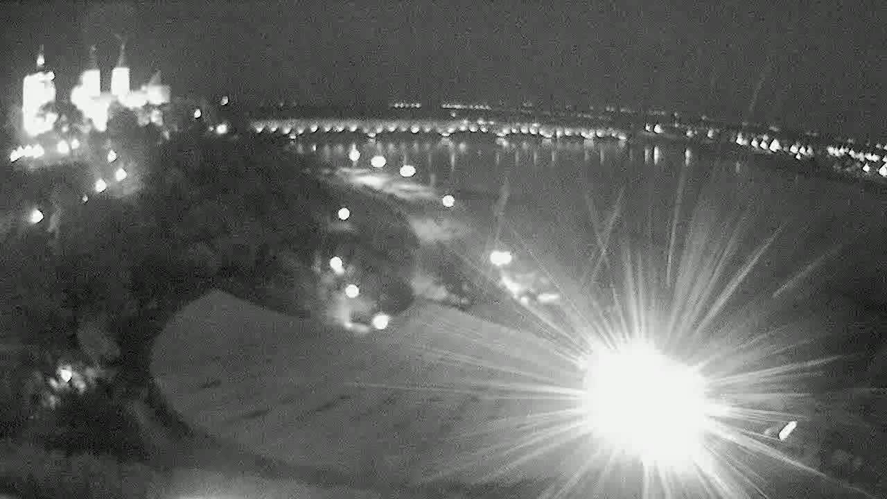 Obraz z kamery na Wzgórze Tumskie w Płocku w dniu 2018-07-21 21:48