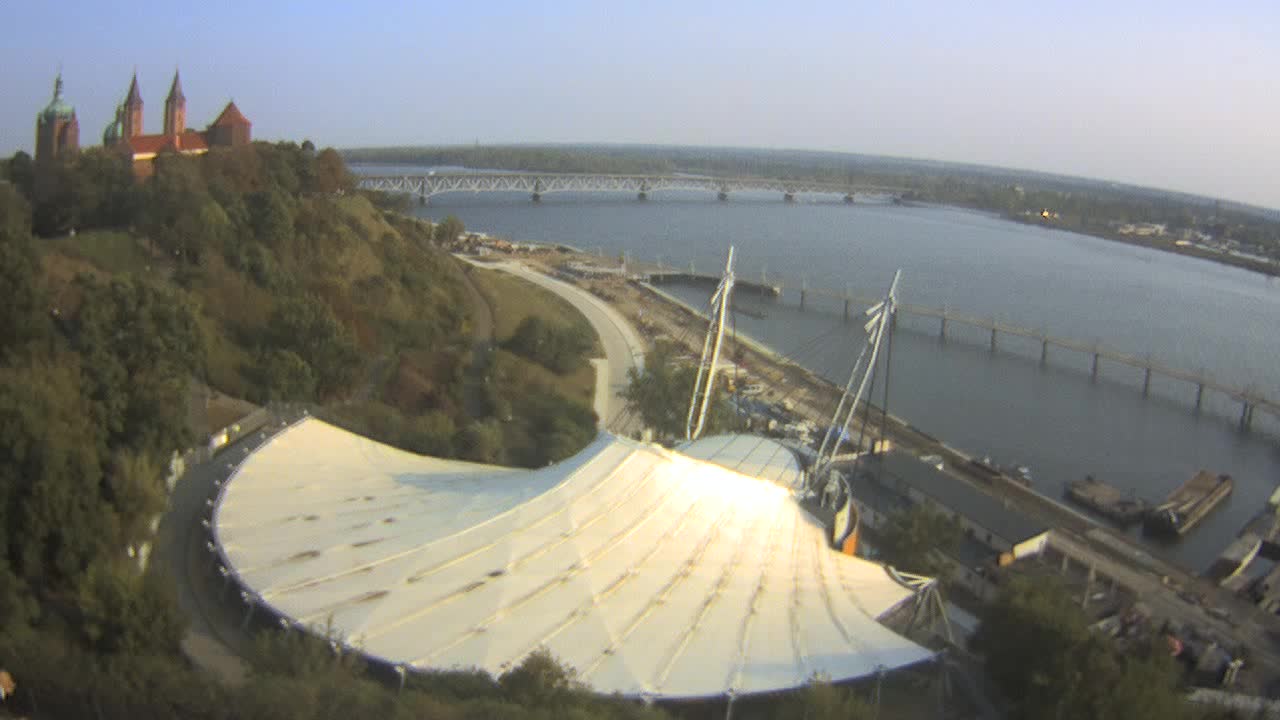 Obraz z kamery na Wzgórze Tumskie w Płocku w dniu 2018-09-15 16:56