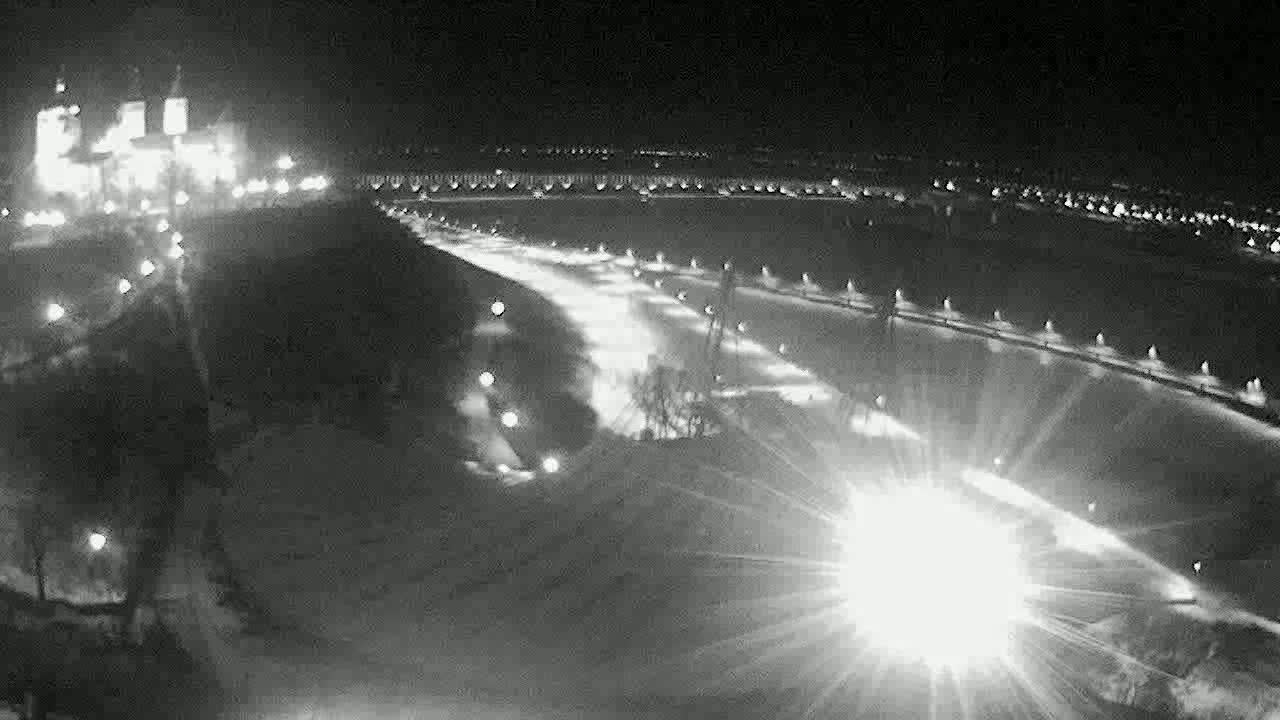 Obraz z kamery na Wzgórze Tumskie w Płocku w dniu 2019-02-01 22:24