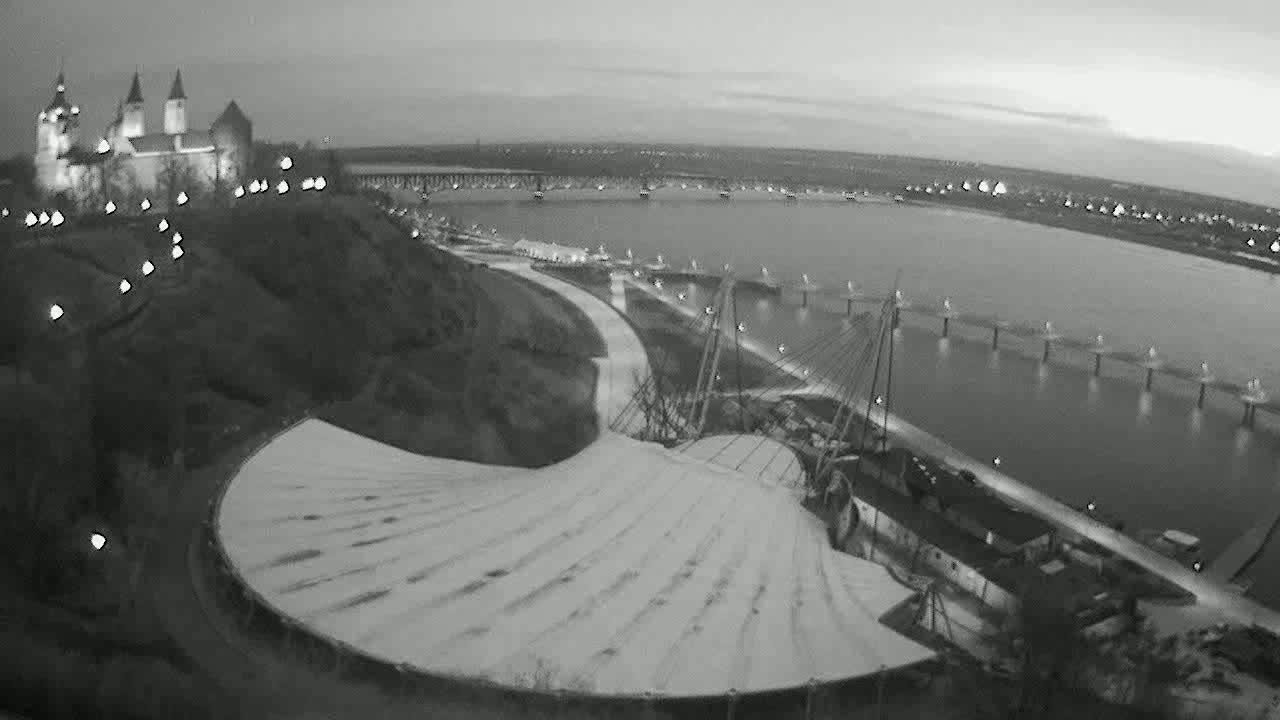 Obraz z kamery na Wzgórze Tumskie w Płocku w dniu 2019-03-11 18:00