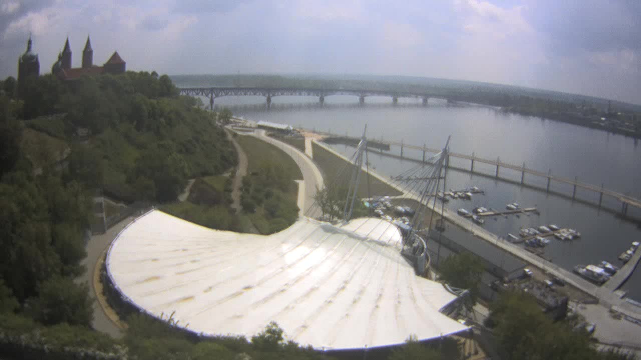 Obraz z kamery na Wzgórze Tumskie w Płocku w dniu 2019-05-10 12:24