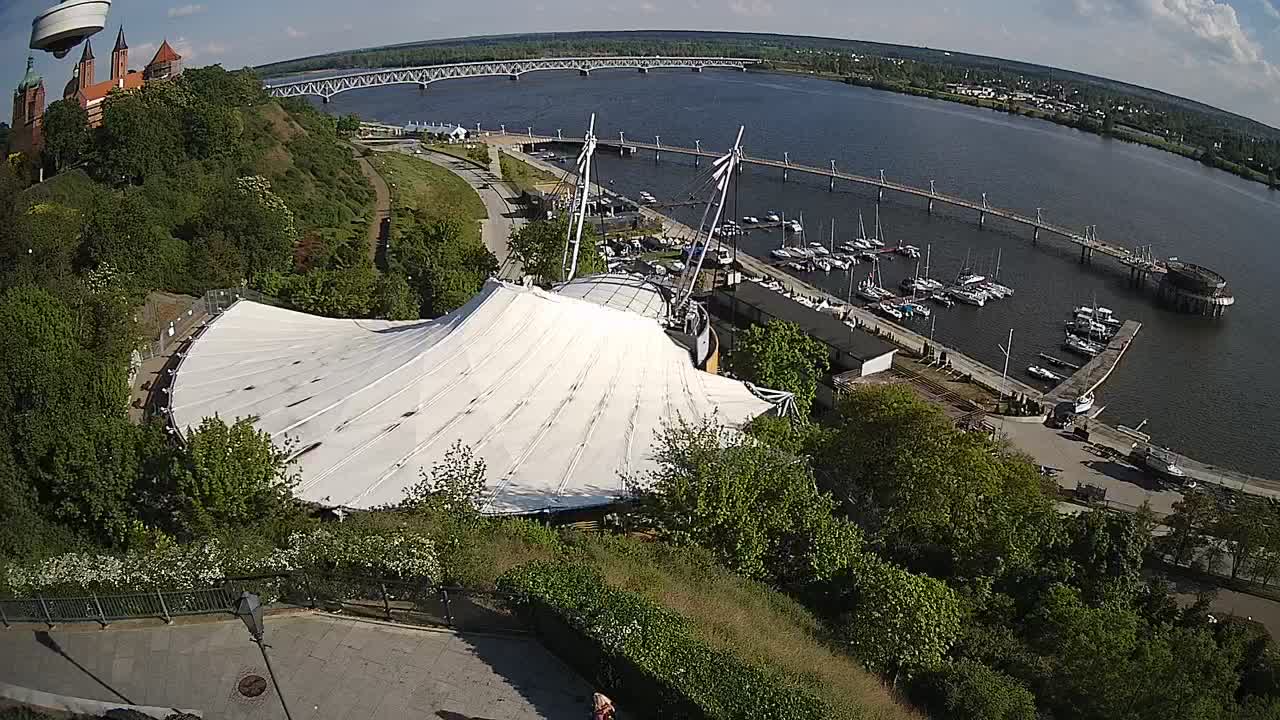 Obraz z kamery na Wzgórze Tumskie w Płocku w dniu 2026-05-14 17:30