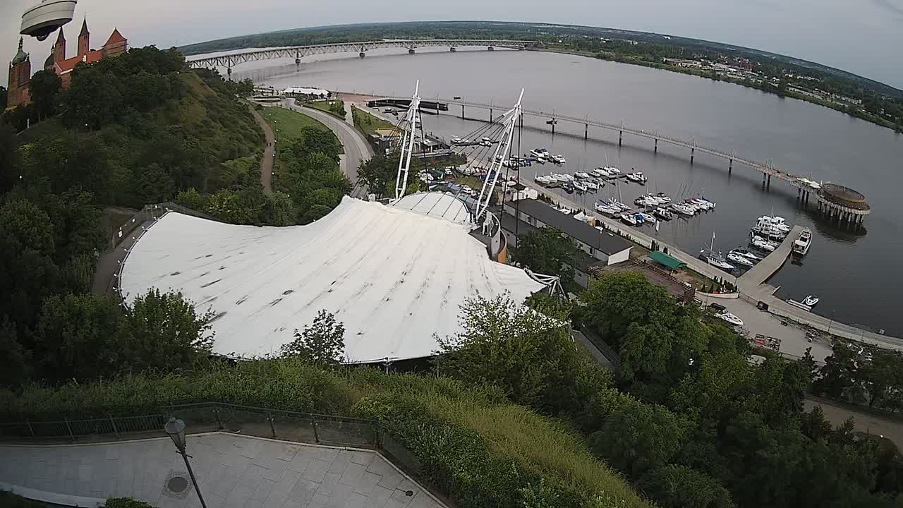 Obraz z kamery na Wzgórze Tumskie w Płocku w dniu 2026-06-30 20:54