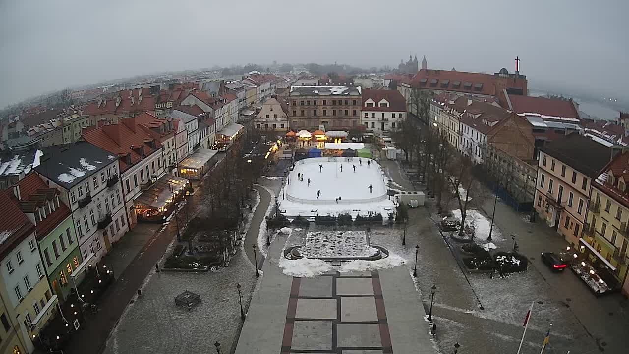 Obraz z kamery na Starym Rynku w Płocku w dniu 2023-02-11 16:36